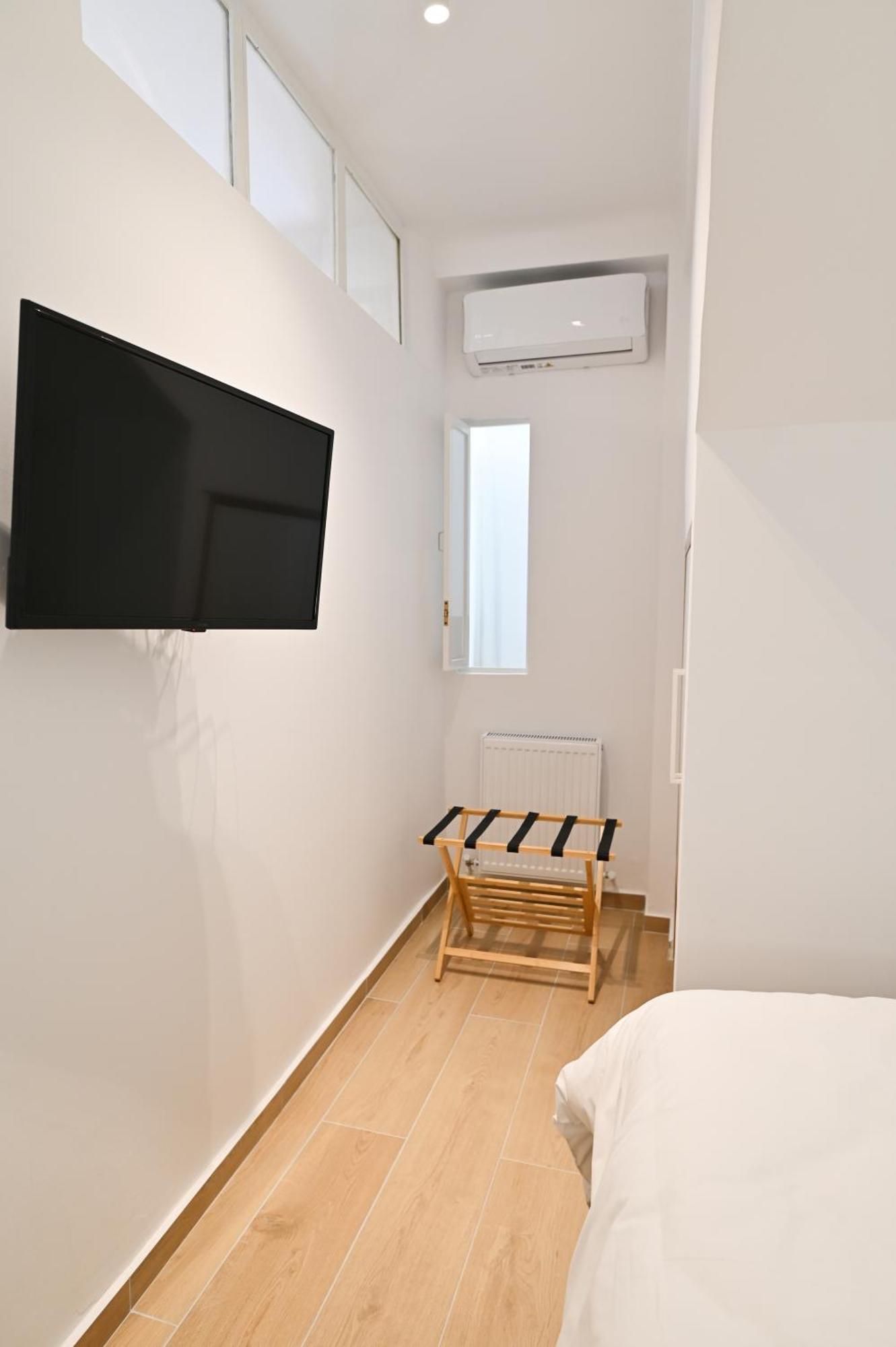 Honey Oak & Cream Patio By Nest Apartment Thessaloníki Ngoại thất bức ảnh