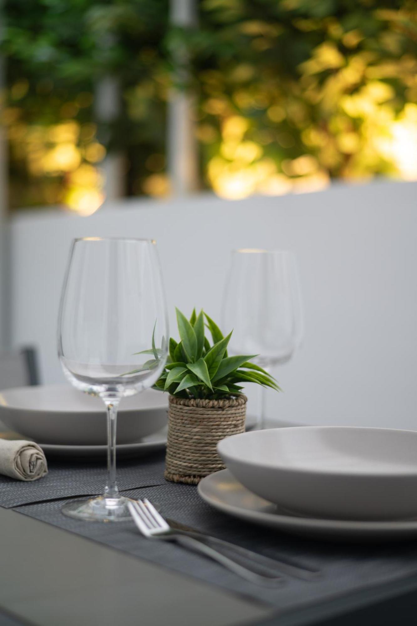 Honey Oak & Cream Patio By Nest Apartment Thessaloníki Ngoại thất bức ảnh